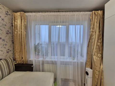 1-к квартира, 10/10 эт., 40м²