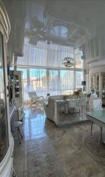 2-к квартира, 5/18 эт., 85м²